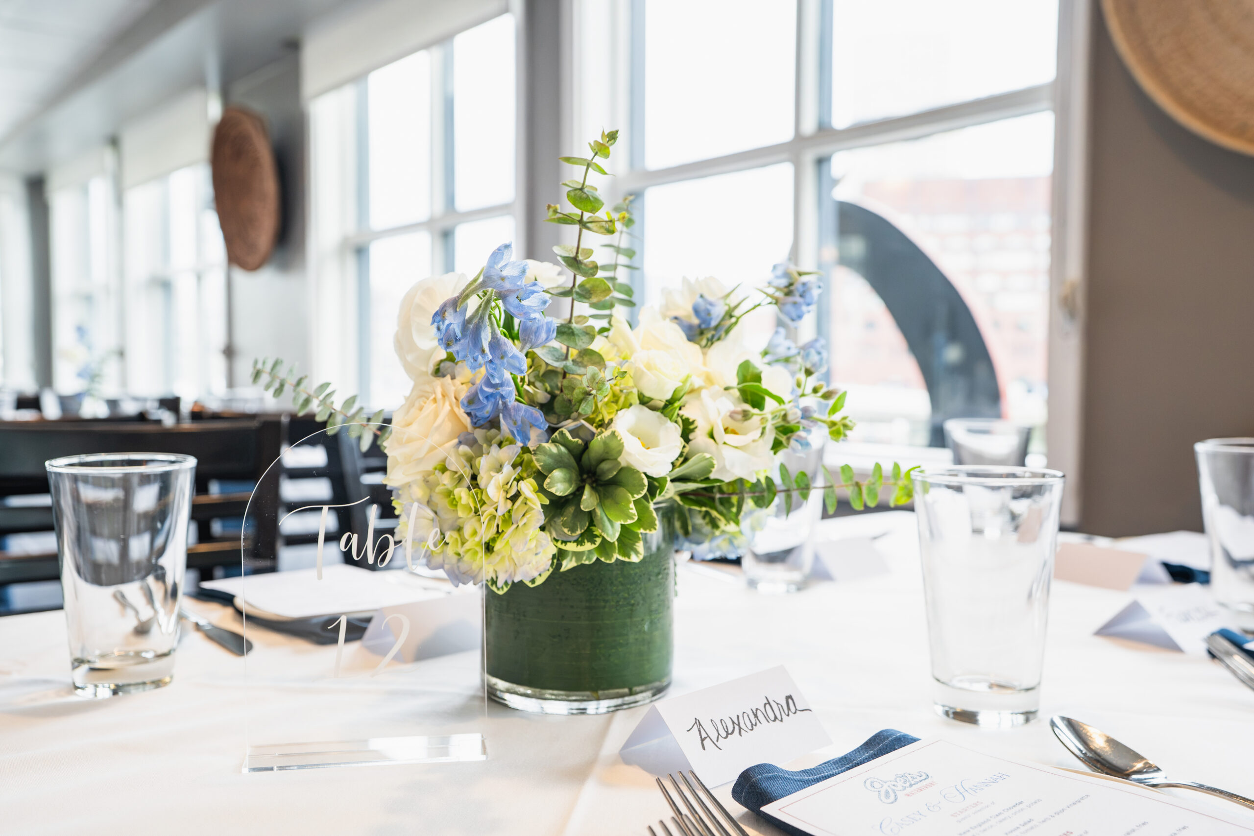 private dining flower arrangement